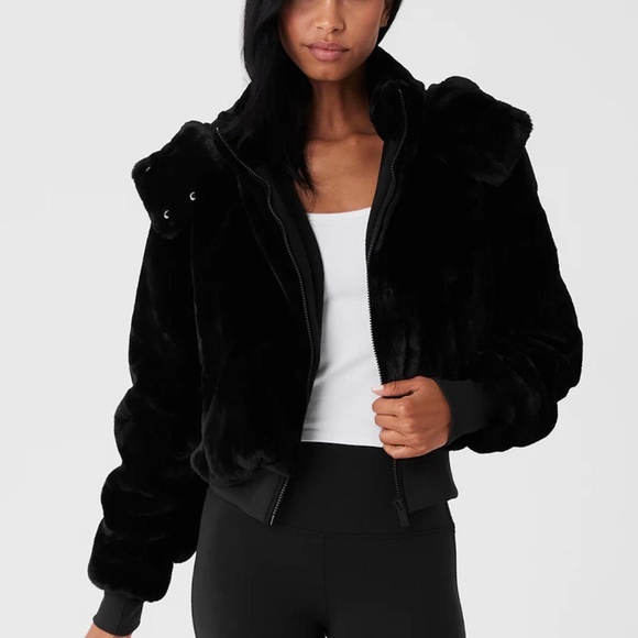 ALO Yoga Jackets & Blazers - Alo Foxy Sherpa in Black